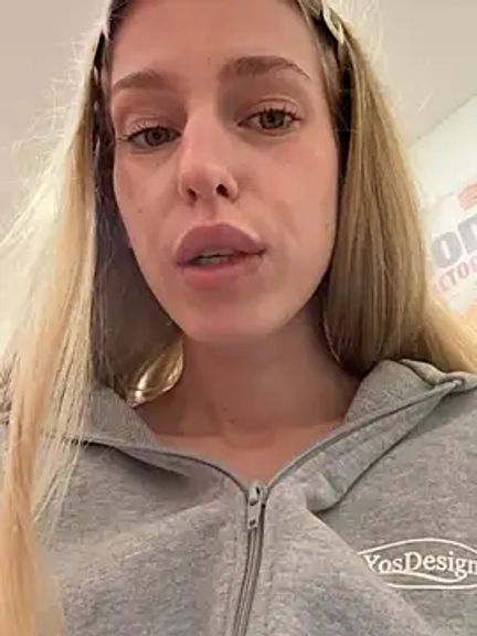 kira_mia