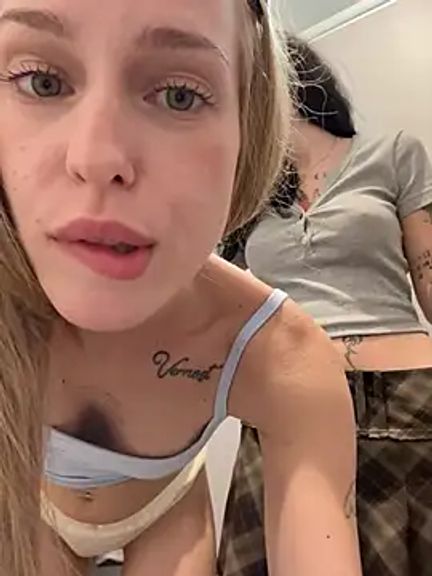 kira_mia