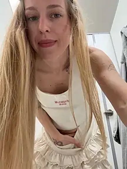 kira_mia