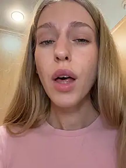 kira_mia