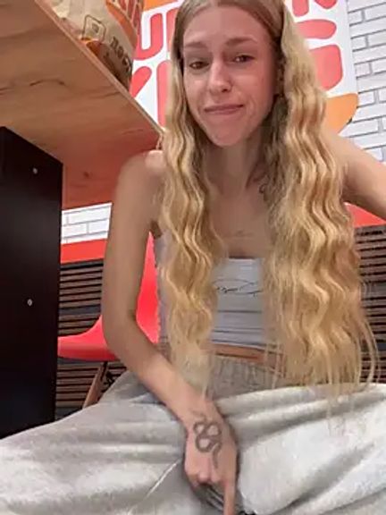 kira_mia
