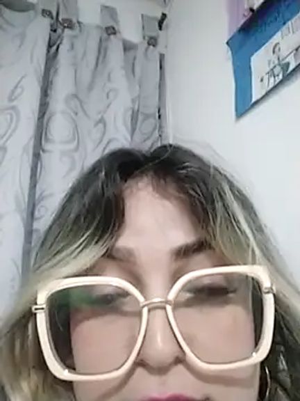 sexy_aurora_ourdoors