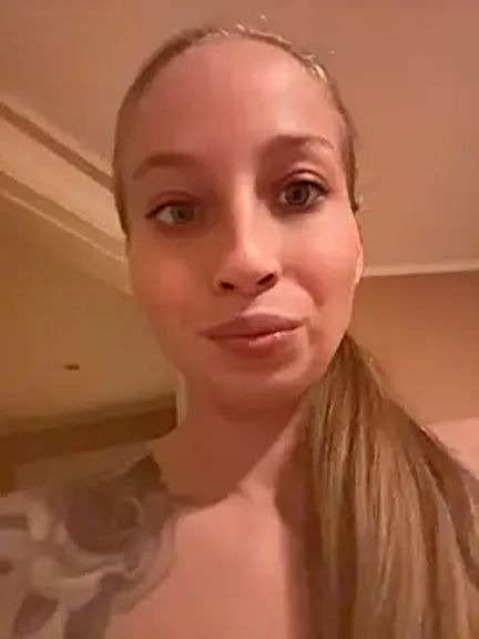 Mrs_Mr_007