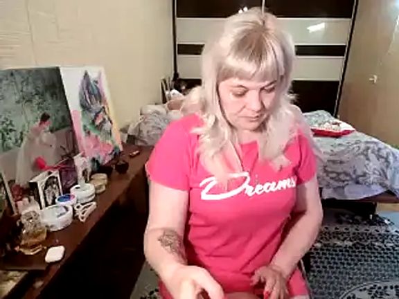 Lia_Laguna77