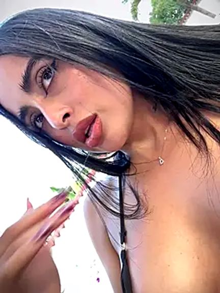 Alexandra_duque