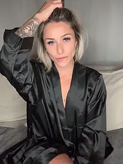 petrouchkaaa_