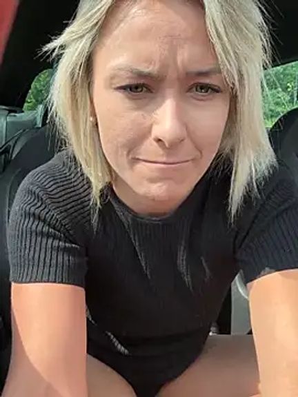petrouchkaaa_