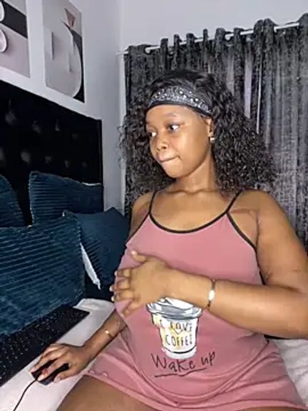 QueenTee23