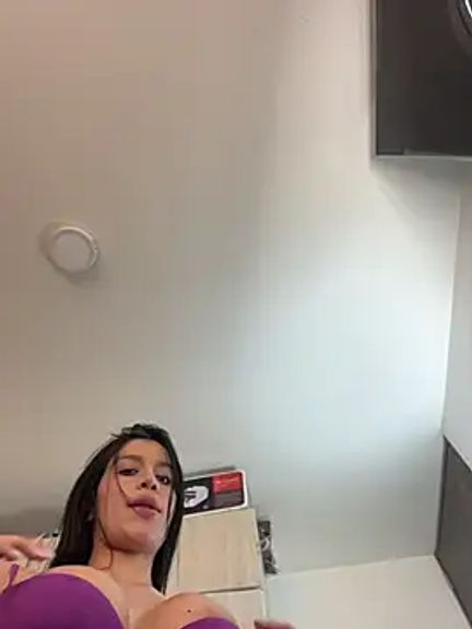 Emmily_19