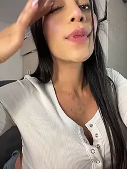Emmily_19