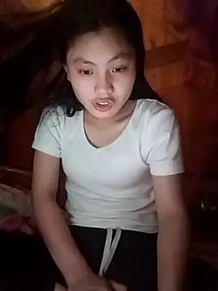 Hilary-123