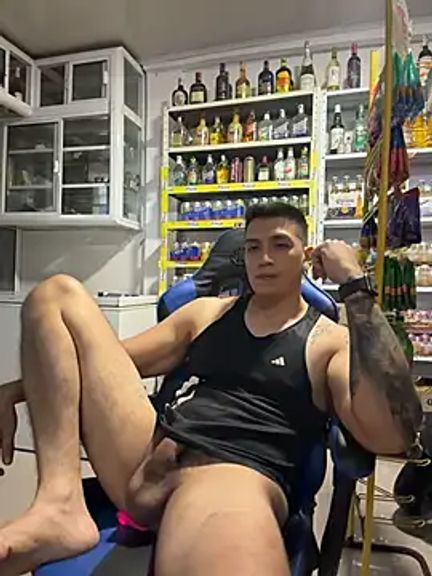 OliverWest04