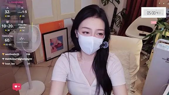 nayomi_34f