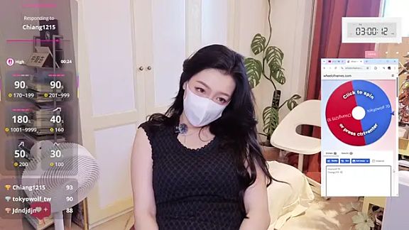 nayomi_34f