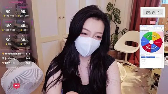 nayomi_34f
