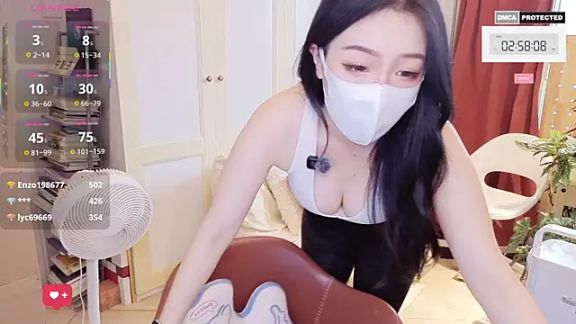 nayomi_34f
