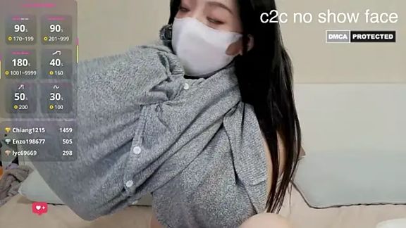 nayomi_34f