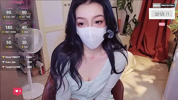nayomi_34f