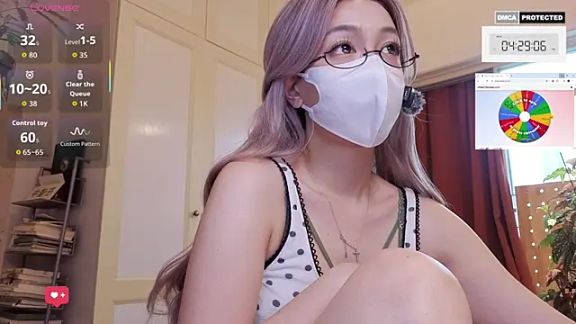 nayomi_34f