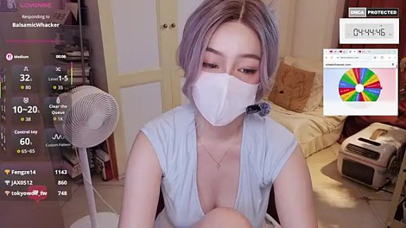 nayomi_34f