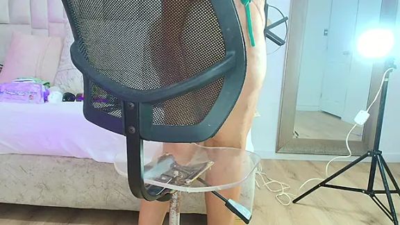 Sara_BigAss-