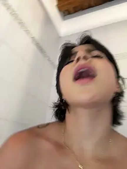 Ale_Lewis