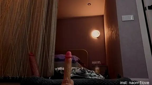 Naomi_Girly