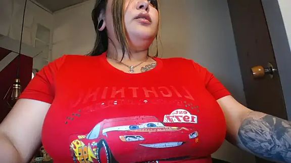 Penelope_Tits