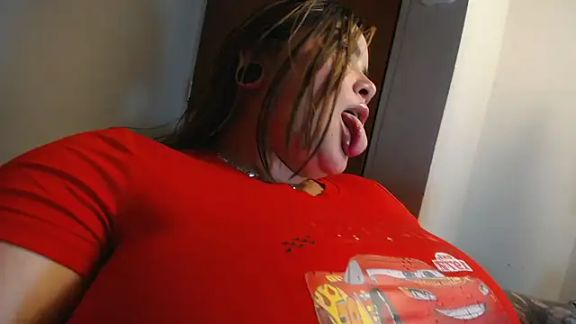 Penelope_Tits