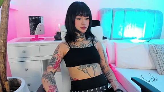 doll__bella