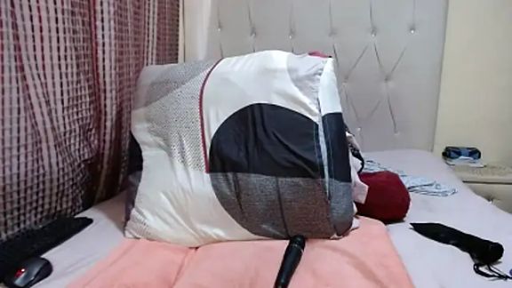 CHOCOLATEDARKBUSTYX