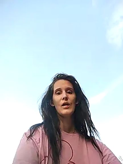 Laura_Ati