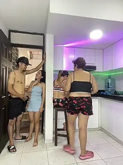 royalgirls_x