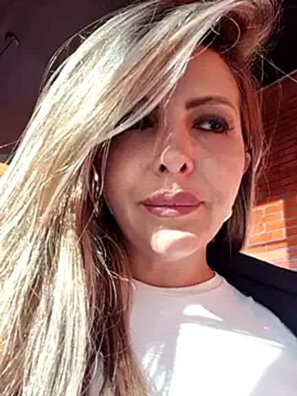 _Abril-Office1