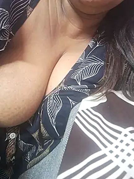 Hot_trisha_