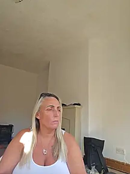 theblondecocklover