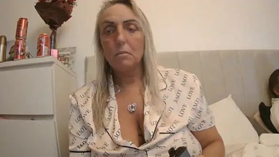 theblondecocklover