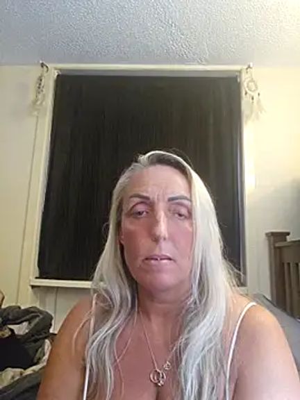 theblondecocklover