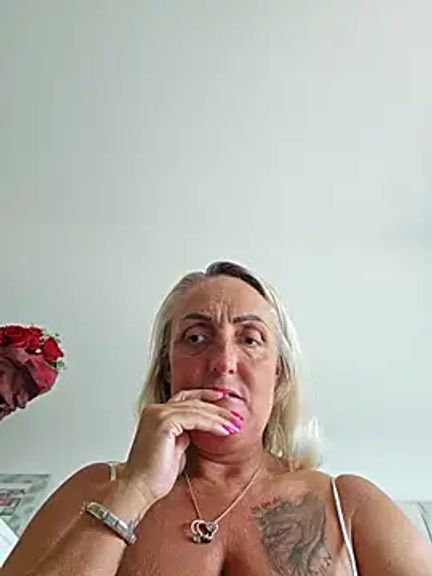 theblondecocklover