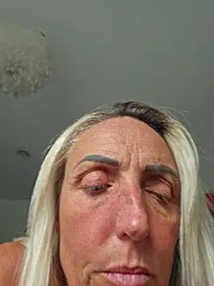 theblondecocklover