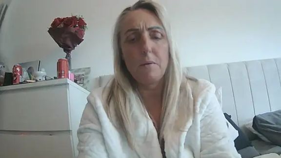 theblondecocklover