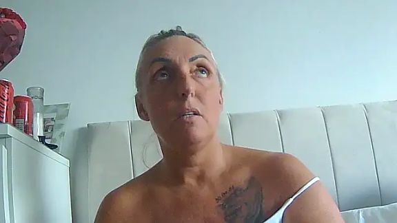 theblondecocklover