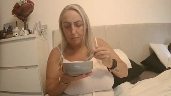 theblondecocklover
