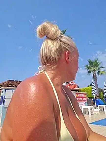 theblondecocklover
