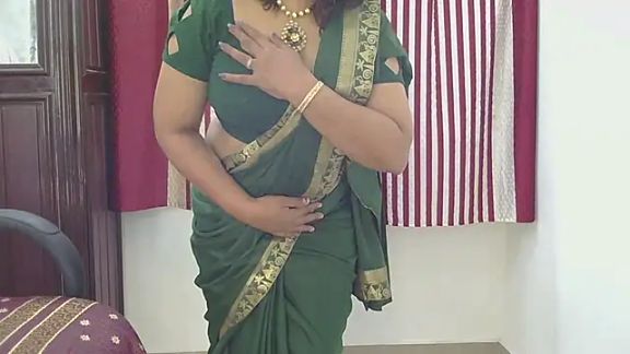 indian_anu_mallu