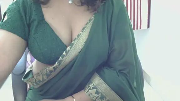 indian_anu_mallu