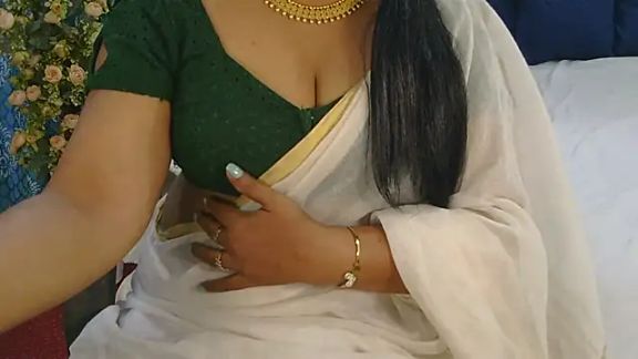 Mallu_Manisha