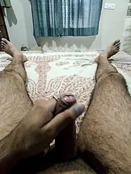 Tall_Hairy_Man