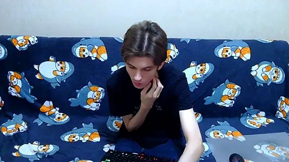 Lester_Broo