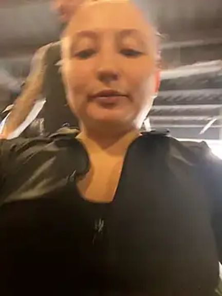Scarlet_auraa